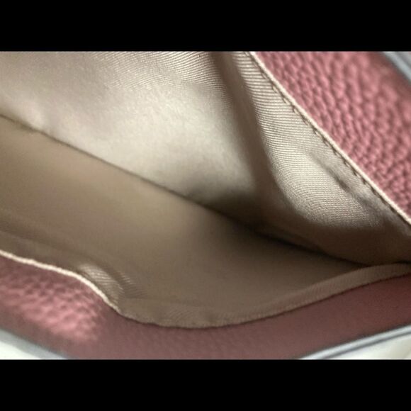 NINE WEST, small pink purse, 11X4X10, 7” strap, zipper closure - Picture 10 of 14